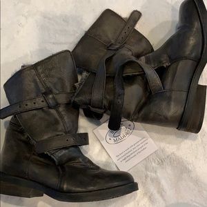 Steve Madden Caveat-F grey boots